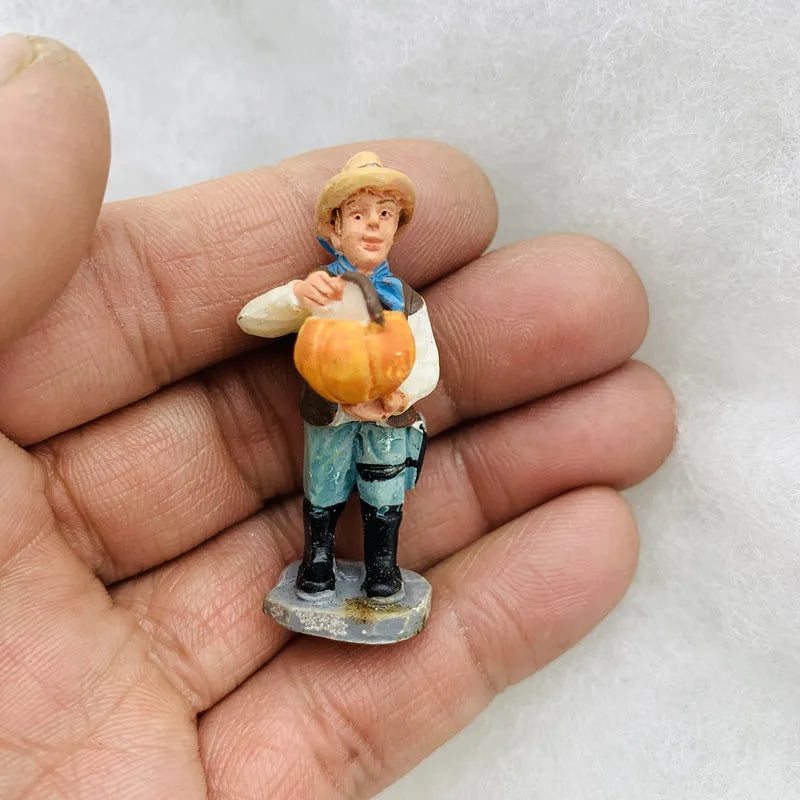 Halloween and Christmas Etc. Sand Table Figurines and Miniatures, Handicraft Gifts, Desk Sculpture, Decoration Articles